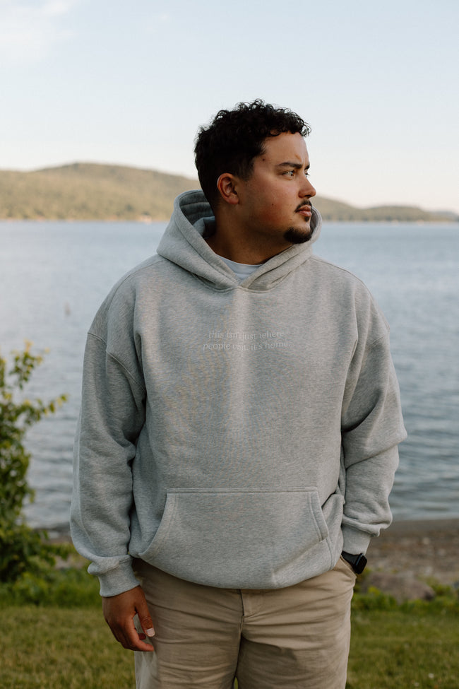 I Live Where People Vacation – Oversized Fleece Hoodie (Gray)